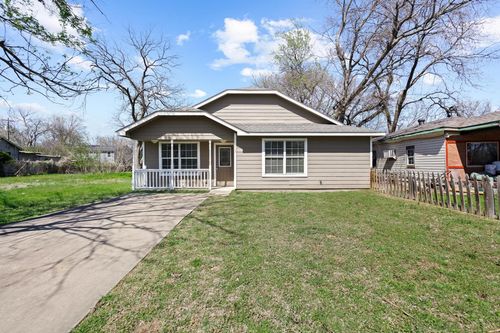 713 W Bond St, Denison, TX, 75020-2209 | Card Image