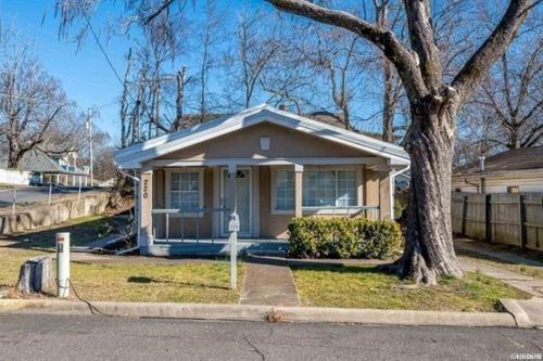 220 Beard St, Hot Springs, AR, 71913-3355 | Card Image