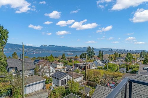 4541 W 5th Ave, Vancouver, BC, V6R1S6 | Card Image