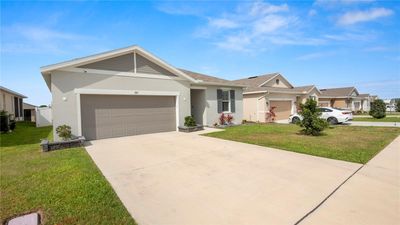 287 Lake Smart Circle, House other with 4 bedrooms, 3 bathrooms and null parking in Winter Haven FL | Image 2