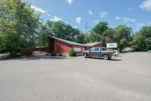 7860 365th Street Way, CANNON FALLS, MN, 55009-5226 | Card Image