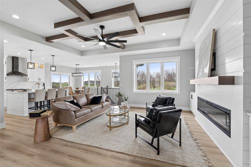 425 Nw Woodmoor Dr, Waukee, IA, 50263-3506 | Card Image