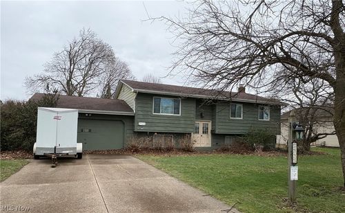 2990 Narrows Rd, Perry, OH, 44081-9502 | Card Image