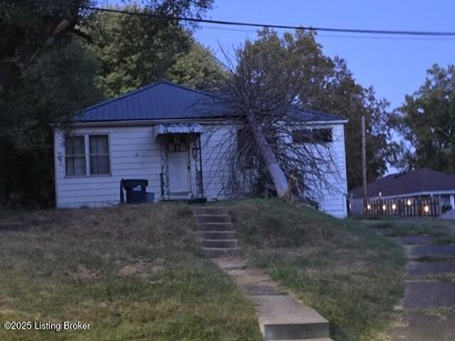 2200 Crest St, Ashland, KY, 41101-4908 | Card Image