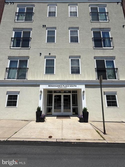 303-135 Prospect St, PHOENIXVILLE, PA, 19460-5453 | Card Image