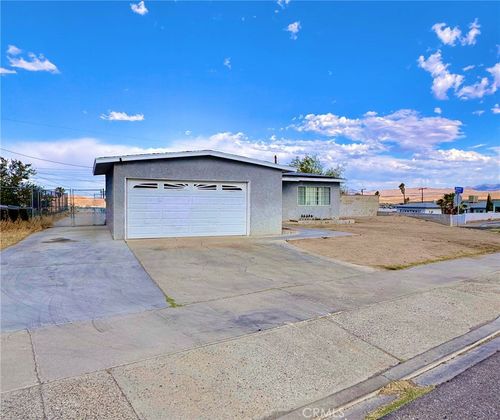 751 Yucca Ave, Barstow, CA, 92311-3211 | Card Image