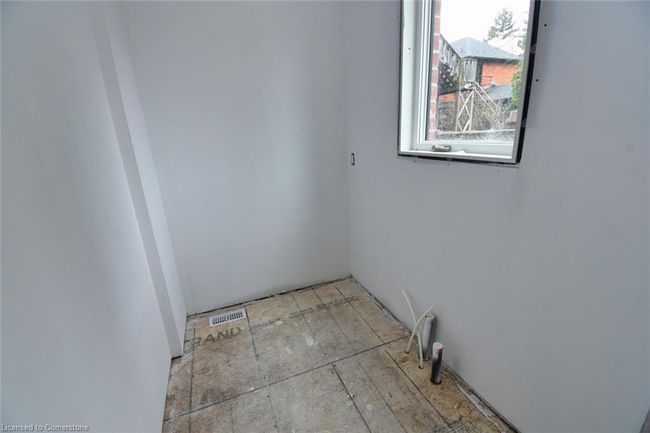 279 Hess St S, House other with 4 bedrooms, 4 bathrooms and 2 parking in Hamilton ON | Image 5