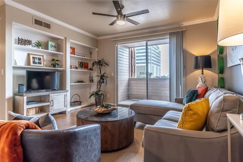 apt-a232-2111 Welch St, Houston, TX, 77019-7601 | Card Image