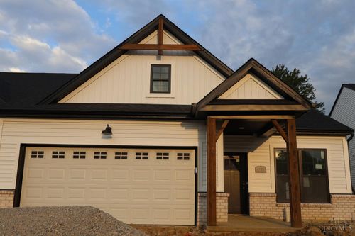 5713 White Pine Ln, Fairfield Twp, OH, 45011-4588 | Card Image