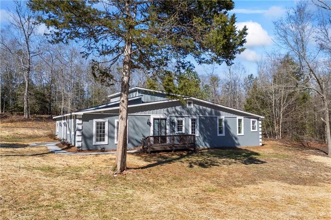 737 Broad River Rd, House other with 6 bedrooms, 5 bathrooms and 5 parking in Carlton GA | Image 13