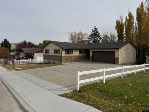 530 Knotty Pine, Green River, WY, 82935 | Card Image