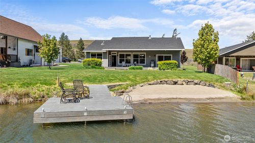 1140 Twin Lakes Rd, Cle Elum, WA, 98922-8482 | Card Image