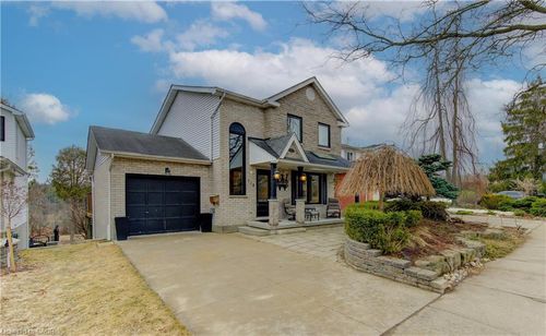 113 Anvil St, Kitchener, ON, N2P1Y1 | Card Image