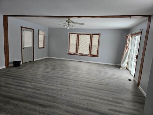 4674 Meadowlawn Dr, Fort Gratiot, MI, 48059-3550 | Card Image