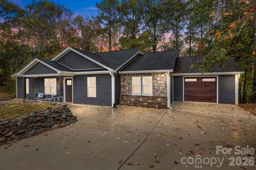 996 Cornelius Rd, Mooresville, NC, 28117-9481 | Card Image