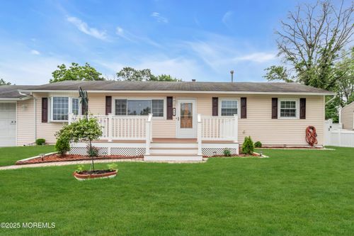 30 N Maplewood Dr, Brick, NJ, 08723-3359 | Card Image