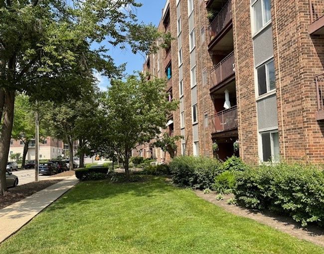 APT-3A - 825 Pearson St, Condo with 2 bedrooms, 2 bathrooms and 1 parking in Des Plaines IL | Image 16