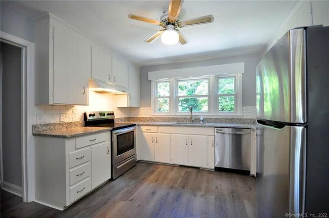 70 Strong Rd, House other with 3 bedrooms, 2 bathrooms and null parking in South Windsor CT | Image 5