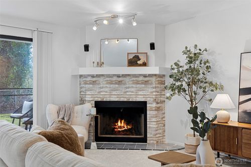a101-13801 Old Redmond Rd, Redmond, WA, 98052-1816 | Card Image
