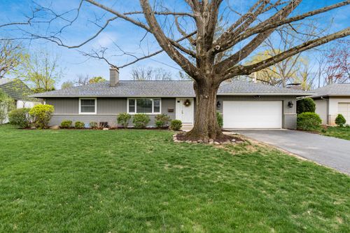 3166 S Dorchester Rd, Upper Arlington, OH, 43221-2637 | Card Image