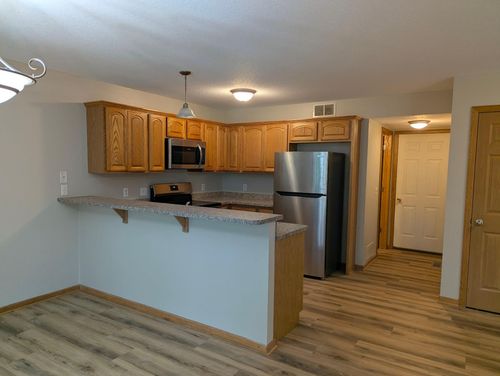 833 Glen Ter, Newport, MN, 55055-1824 | Card Image