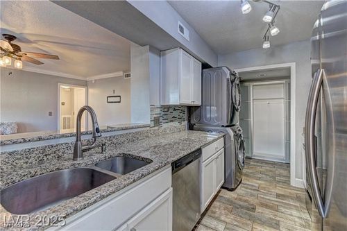 unit-3107-2843 Geary Pl, Las Vegas, NV, 89109-0211 | Card Image