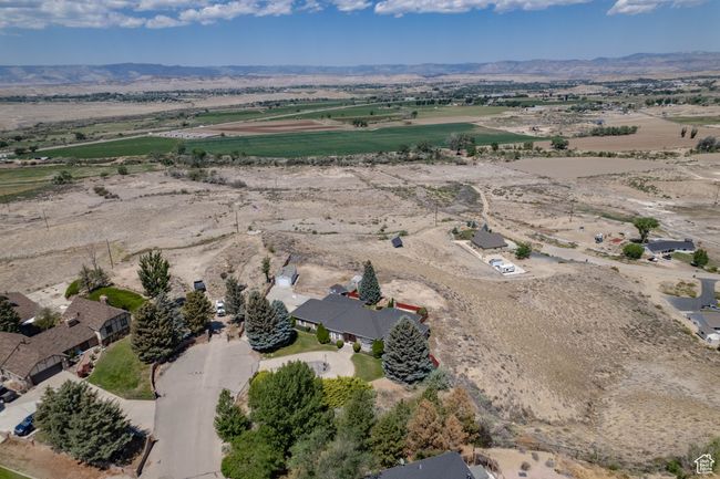 1416 E Valley View Dr, House other with 4 bedrooms, 3 bathrooms and null parking in Wellington UT | Image 61
