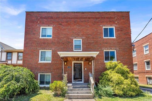 2up-6156 Ridge Rd, Parma, OH, 44129-4482 | Card Image