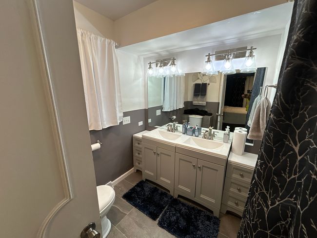 4202 Elm St, House other with 5 bedrooms, 5 bathrooms and 2 parking in East Chicago IN | Image 38