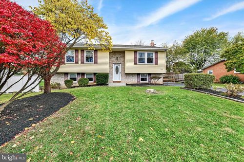 718 Franklin Ave, WESTMINSTER, MD, 21157-5915 | Card Image