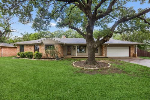 619 Kingston Dr, Irving, TX, 75061-6997 | Card Image