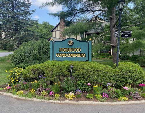 apt-5-8 Foxwood Dr, Pleasantville, NY, 10570-1631 | Card Image