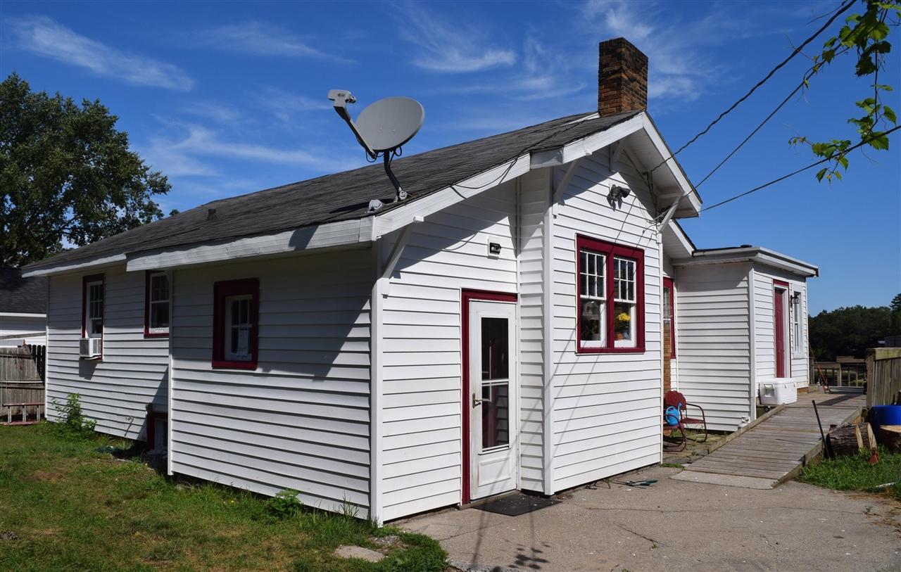 Muskegon Blvd, Muskegon, MI 49442