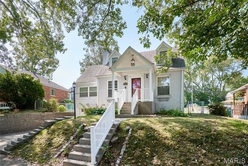 9030 Pallardy Ln, Saint Louis, MO, 63114-4053 | Card Image