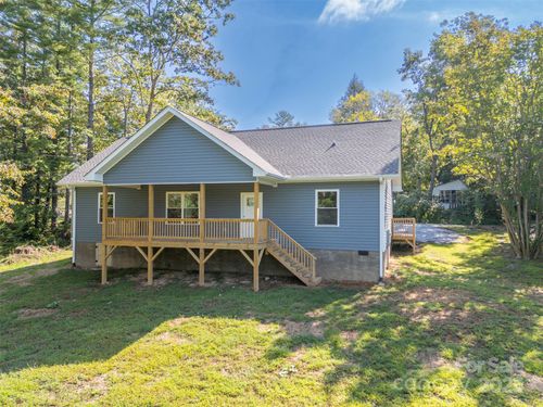 213 Calhoun St, Hendersonville, NC, 28739-5941 | Card Image