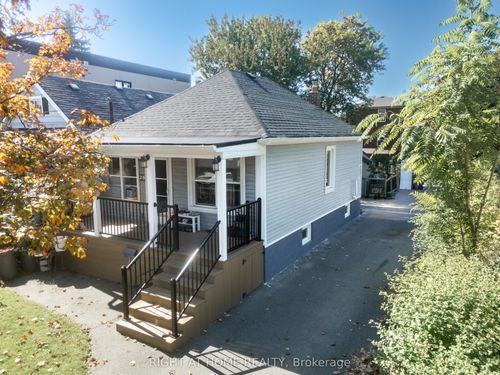 26 Sixteenth St, Etobicoke, ON, M8V3J8 | Card Image