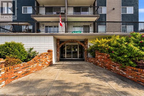 106-1654 10th Ave, Prince George, BC, V2L3S4 | Card Image