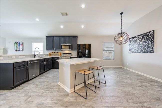 21811 Blossom Grove Ln, House other with 3 bedrooms, 2 bathrooms and 2 parking in Spring TX | Image 11