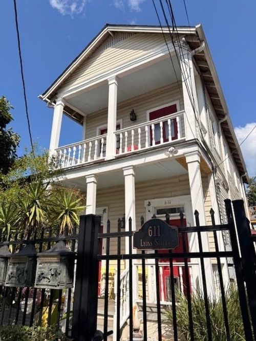1a-611 Lyons St, New Orleans, LA, 70115-1678 | Card Image