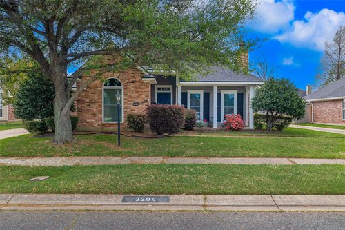 3204 Hanover Ct, Bossier City, LA, 71111-8166 | Card Image