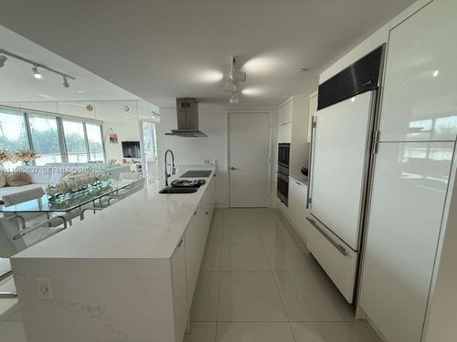 apt-511-495 Brickell Ave, Miami, FL, 33131-2772 | Card Image