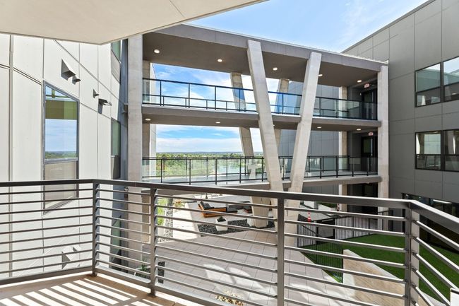 UNIT-546 - 1701 Simond Ave, Condo with 3 bedrooms, 2 bathrooms and 2 parking in Austin TX | Image 11