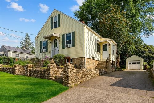109 Cady St, Woonsocket, RI, 02895-4811 | Card Image