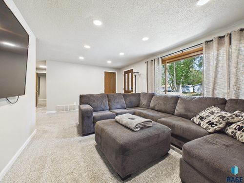 1112 Forest St Street, Brookings, SD, 57006 | Card Image