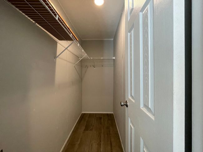900 Quail Run, House other with 3 bedrooms, 2 bathrooms and null parking in Seven Points TX | Image 12