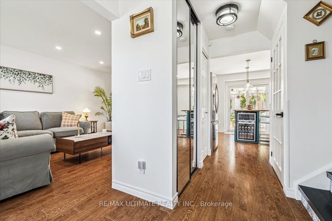 3193 Greenbough Cres, House other with 3 bedrooms, 3 bathrooms and 2 parking in Burlington ON | Image 4