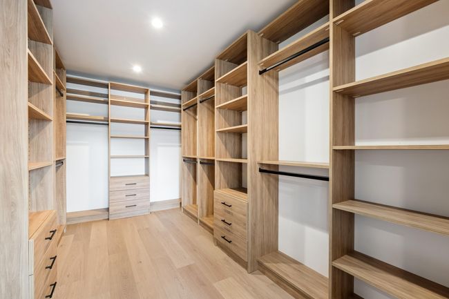1209 Ioco Rd, House other with 4 bedrooms, 5 bathrooms and 4 parking in Port Moody BC | Image 24