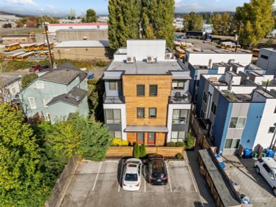 E - 531 S Sullivan Street, Townhouse with 3 bedrooms, 1 bathrooms and null parking in Seattle WA | Image 3