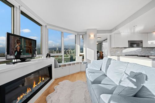 911-500 W 10th Ave, Vancouver, BC, V5Z4P1 | Card Image