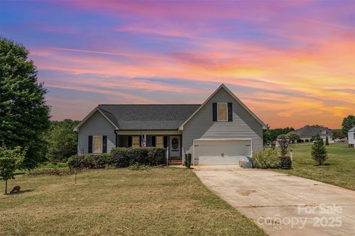 409 Delview Dr, Cherryville, NC, 28021-2232 | Card Image